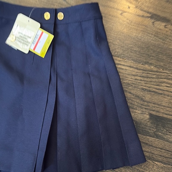 NWT- Juniors Navy Blue Pleated Skirt by Q Mack ( size XS) - Picture 4 of 7